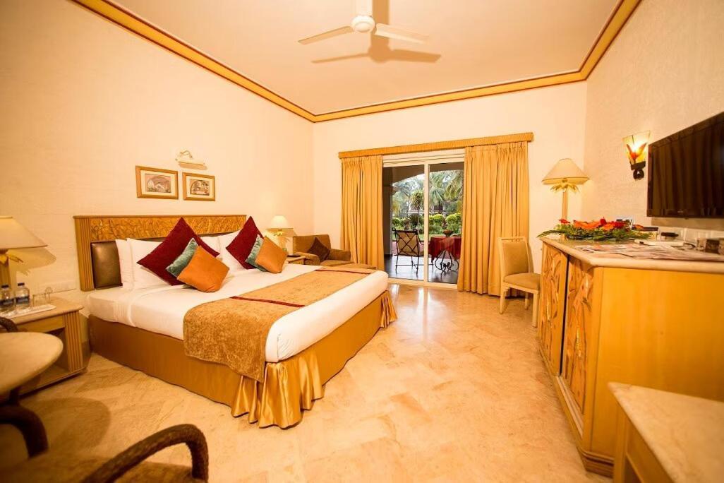 The Golden Palms Hotel & Spa Chik Banavar Экстерьер фото